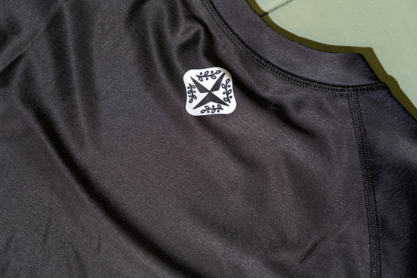 Heritage "Rooted" Rashguard Black L/S