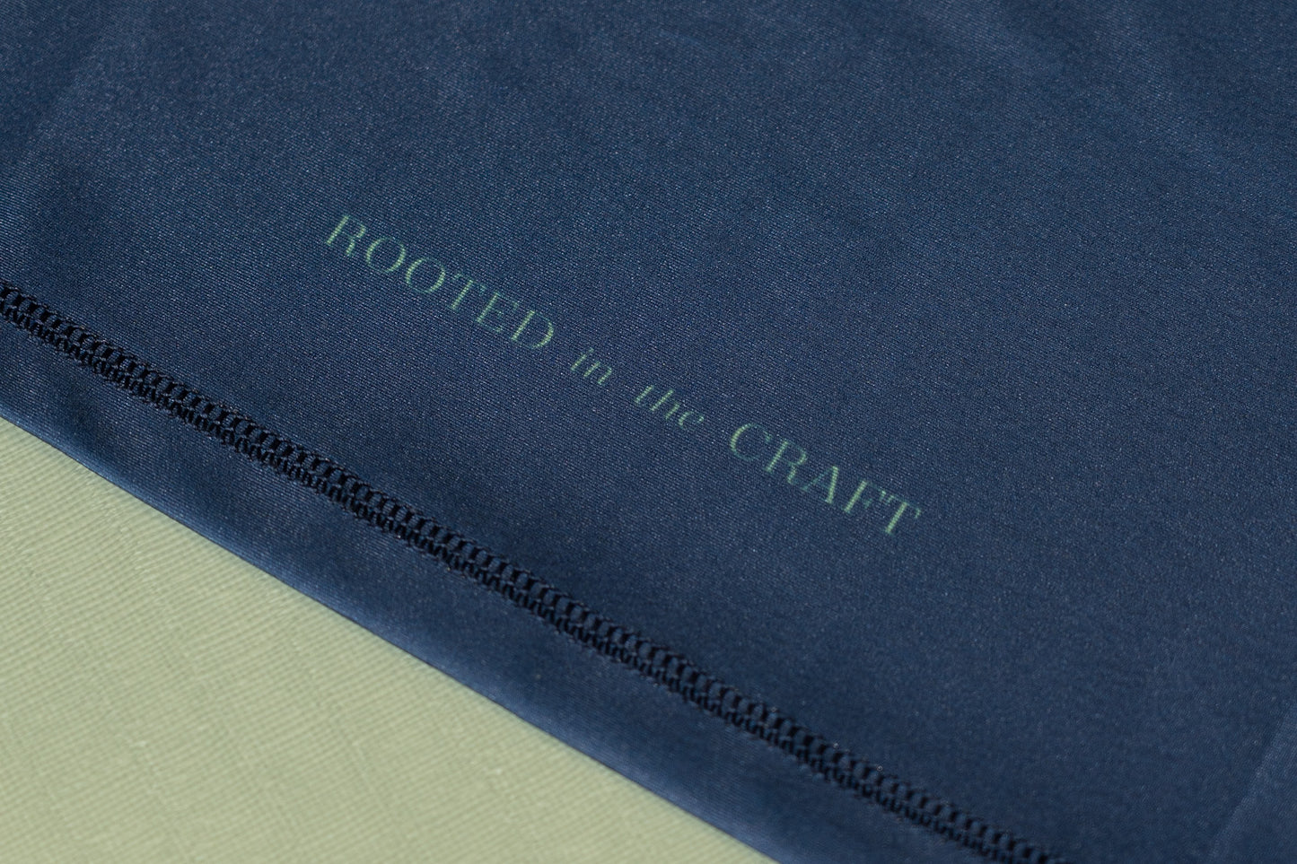 Heritage "Rooted" Rashguard Navy L/S