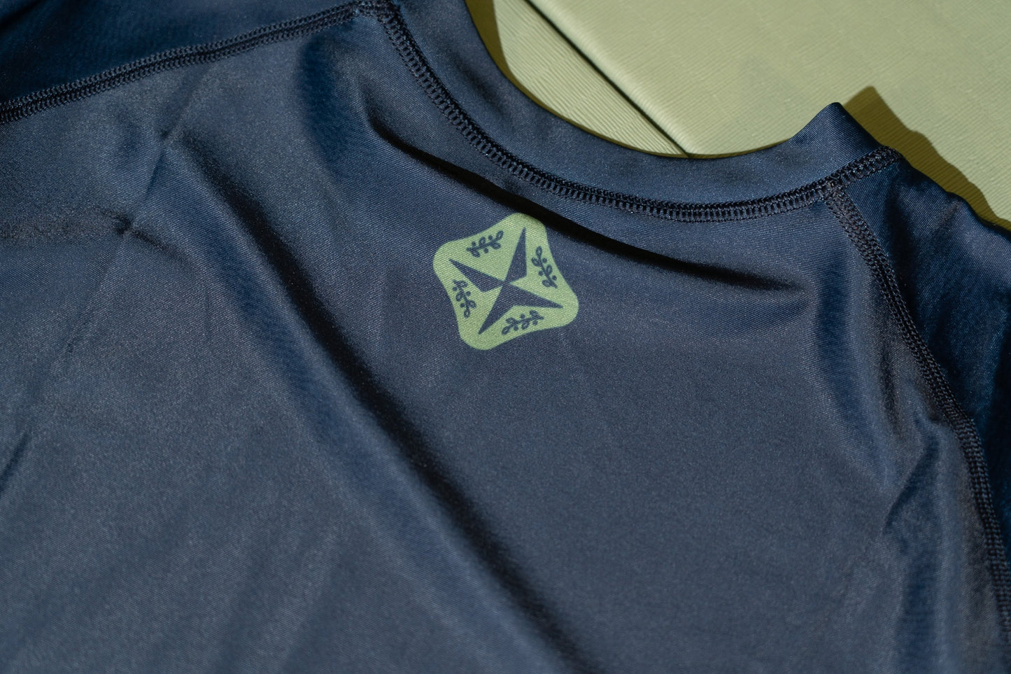 Heritage "Rooted" Rashguard Navy L/S