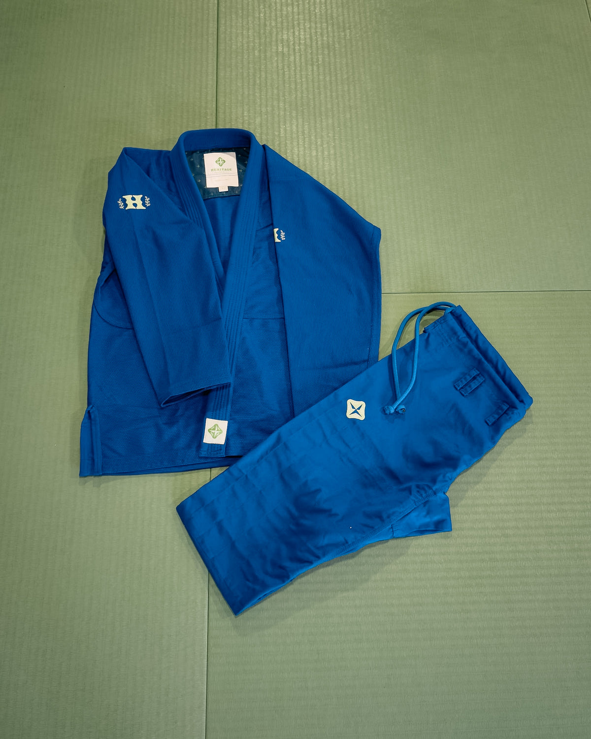 Heritage "Rooted" Kimono Royal Blue