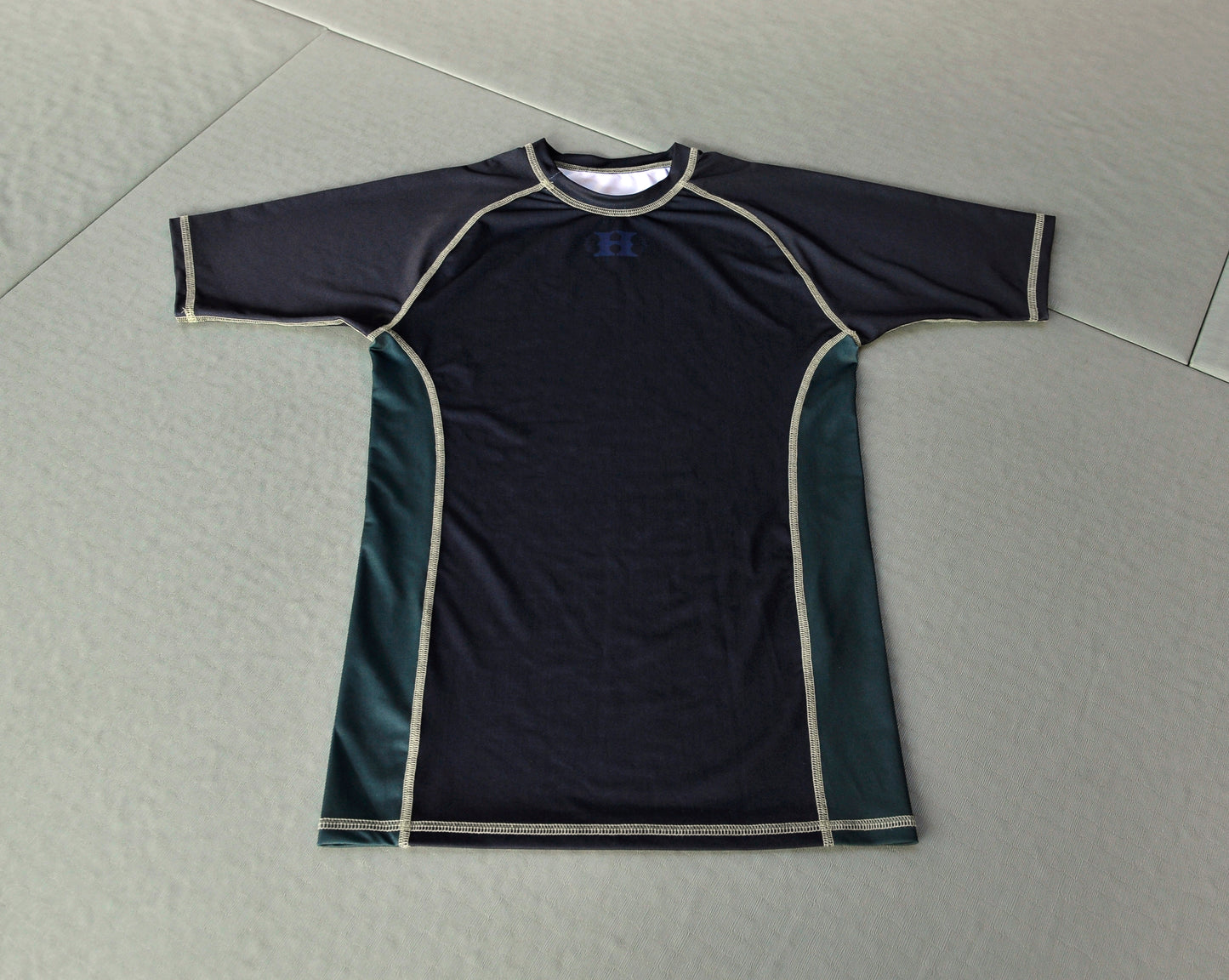 **PREORDER*** Heritage x Albino and Preto Rashguard **PREORDER***