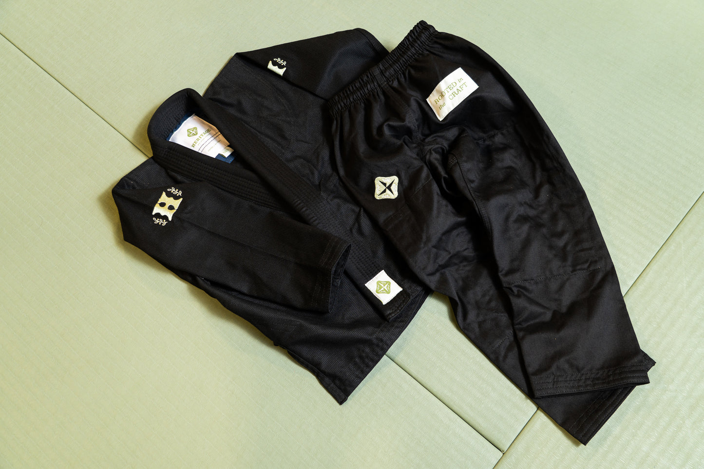 Heritage "Rooted" Kids Kimono Black