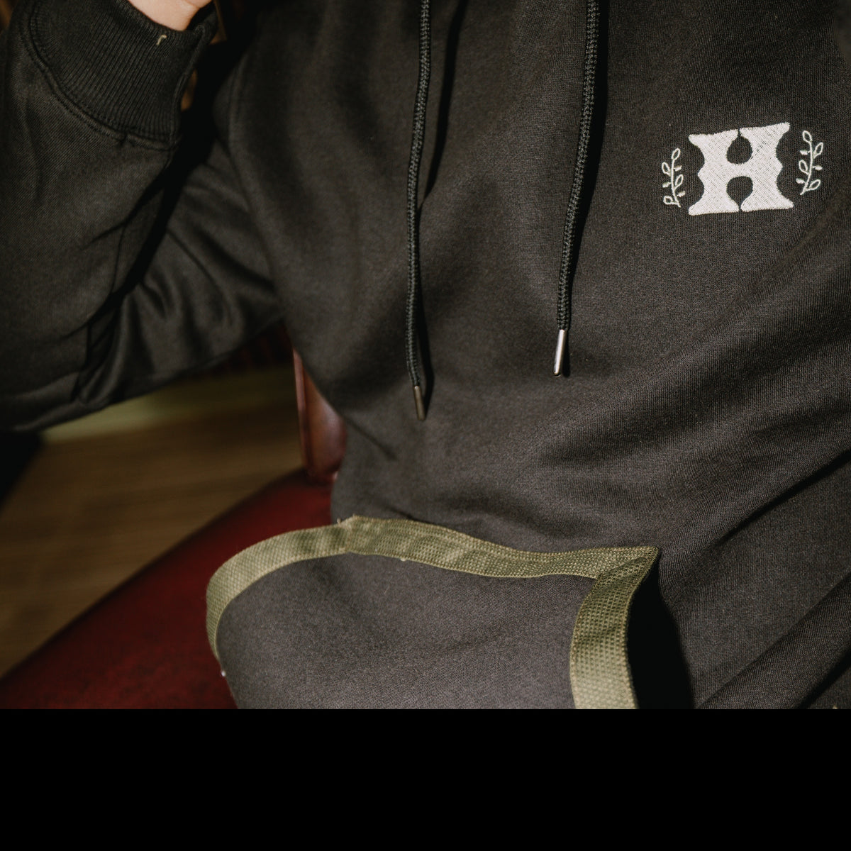 Heritage "Pearlweave" Hoodie Black