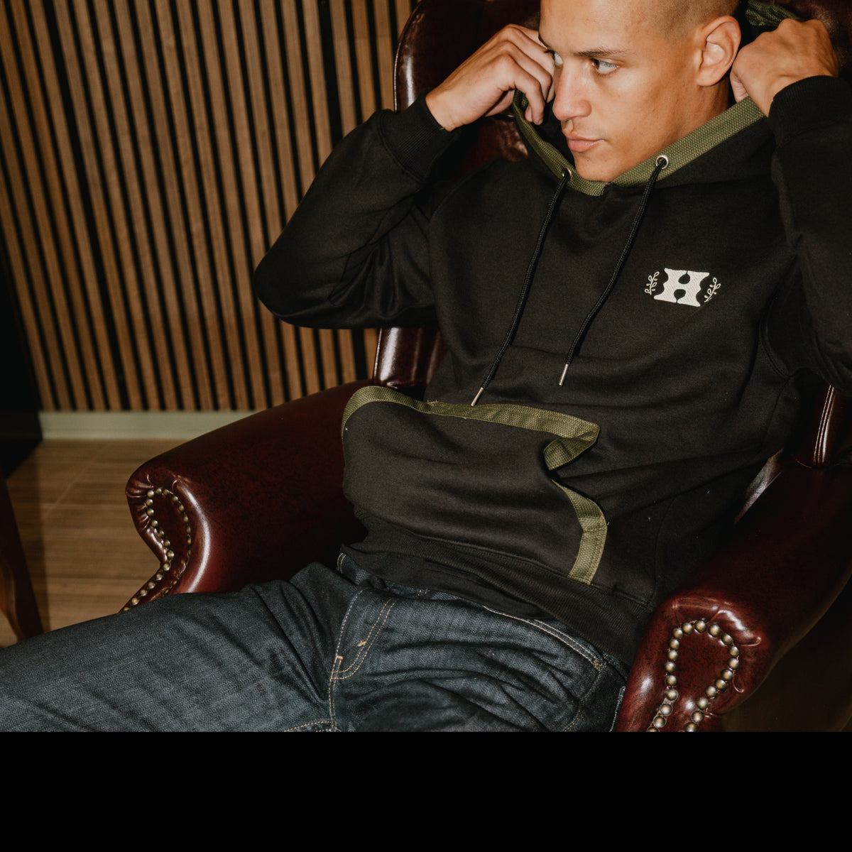 Heritage "Pearlweave" Hoodie Black